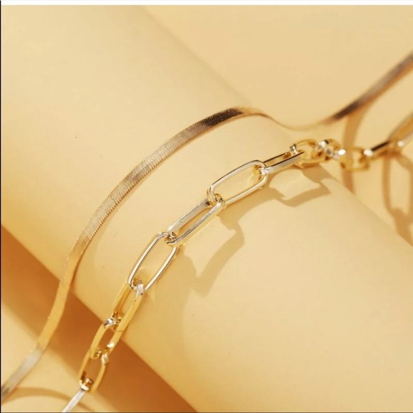 New Women’s Yellow Gold Plated 2 Layers Necklace - Picture 4 of 7